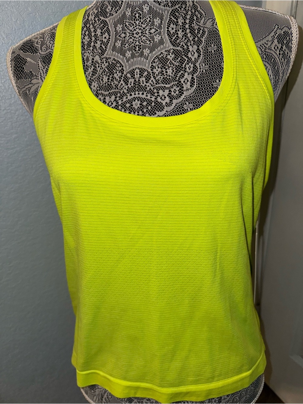 Lululemon Swiftly Tech RB Tank 2.0 *Race
